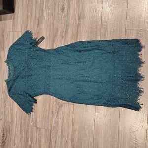 NWT Lulu's Women's lace Midi Dress
